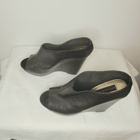 Steven by Steve Madden Leather Wauwi Slides - Picture 2 of 8